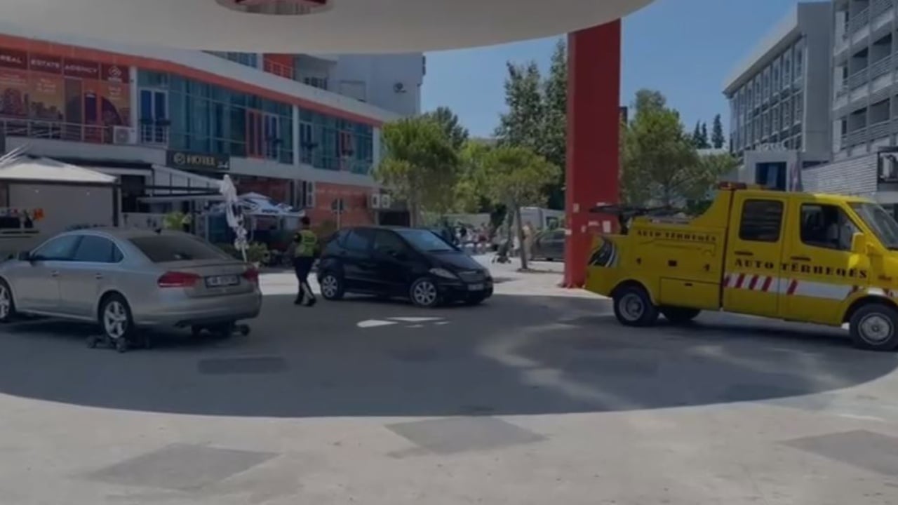 Hiqen makinat e parkuara në hapësira publike në Vlorë, mjete të marra me karotrec dhe gjoba