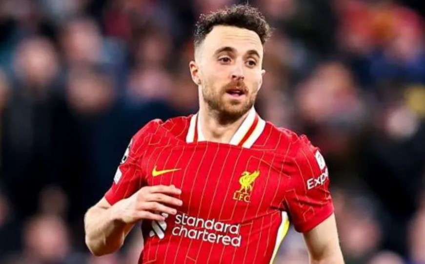 Humbi jetën tragjikisht, Liverpool nderon Diogo Jotën me një vendim historik