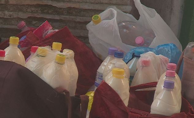 Hyn në fuqi urdhri: Nga sot, çdo shishe qumështi dhe bulmet pa faturë do të sekuestrohet