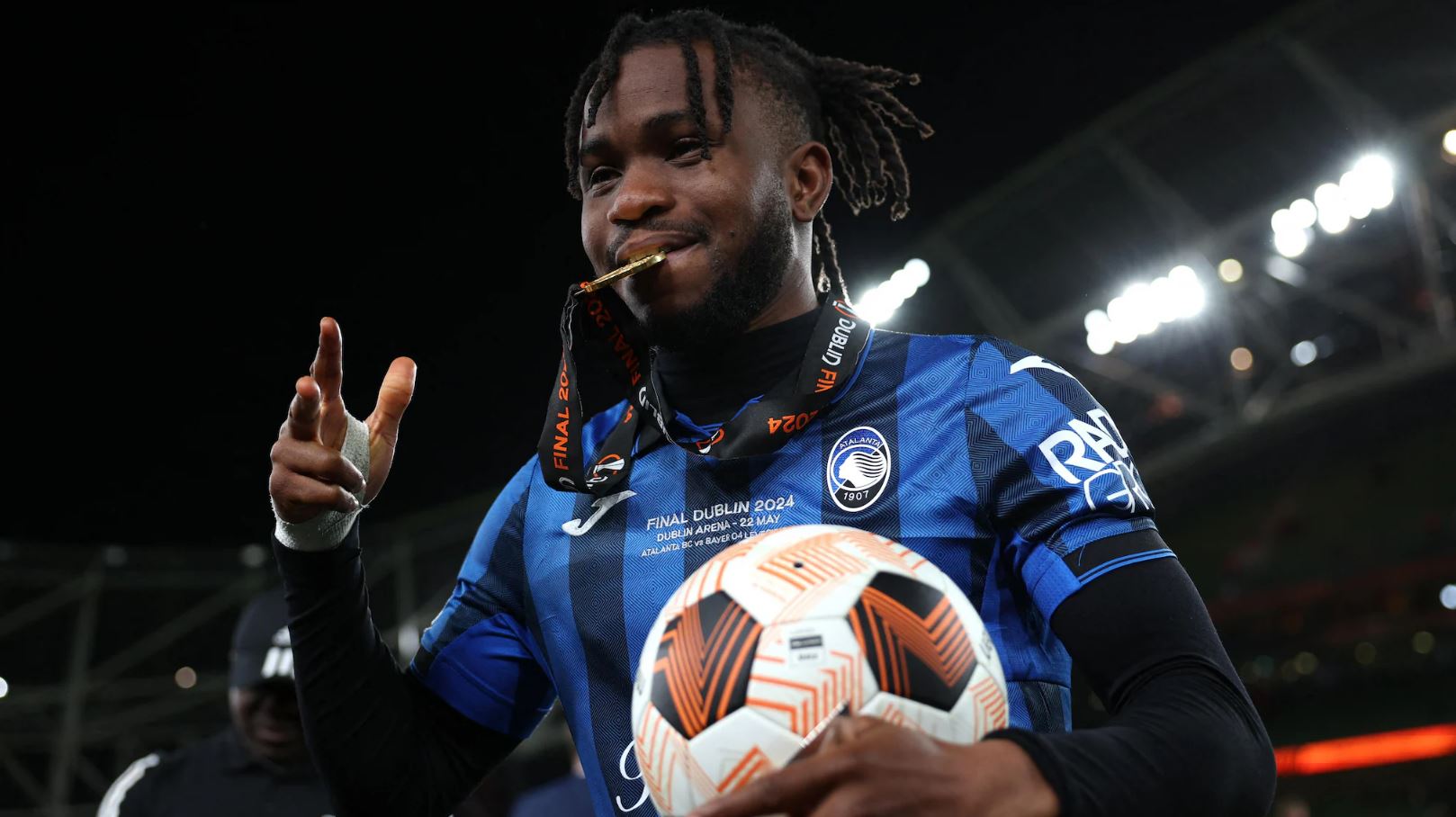 Inter përmirëson ofertën për Lookman, nigeriani prioritet absolut