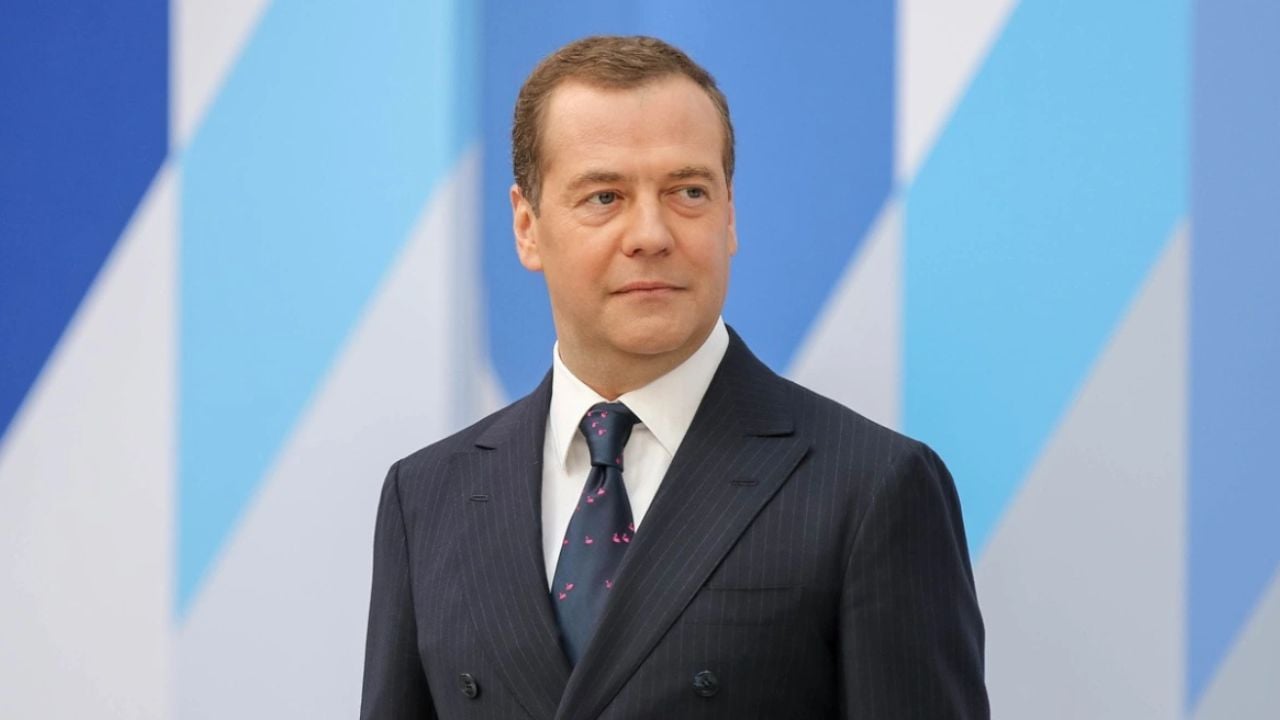 Ish-presidenti rus paralajmëron Trump pas kërcënimeve për sanksione: Çdo ultimatum është një hap drejt luftës