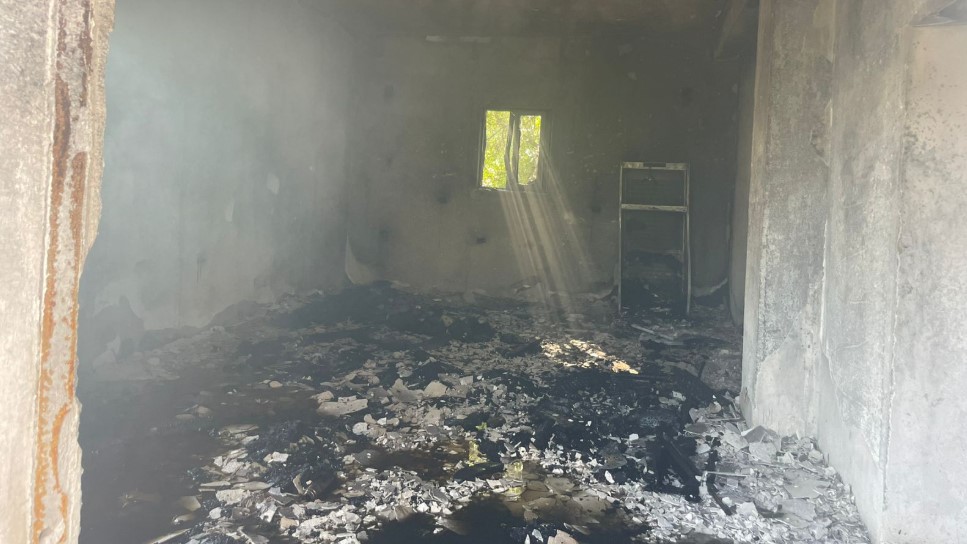 Ishte në gjendje të dehur, djeg aksidentalisht banesën e tij