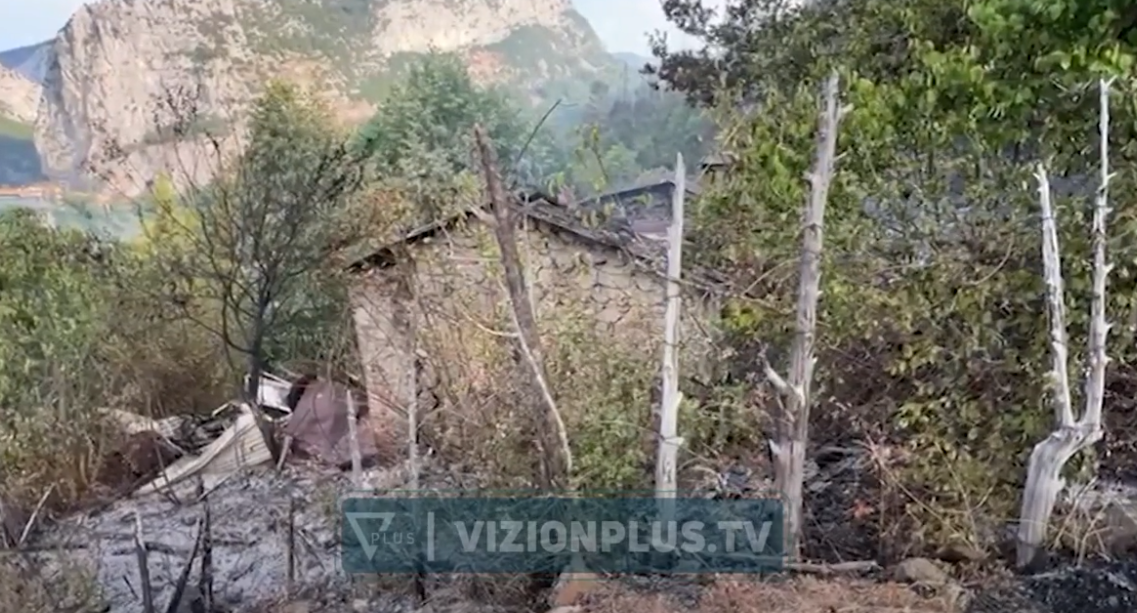 Izolohen flakët në Shkopet, zjarrfikësit punojnë për të shuar plotësisht vatrën edhe në Dukat