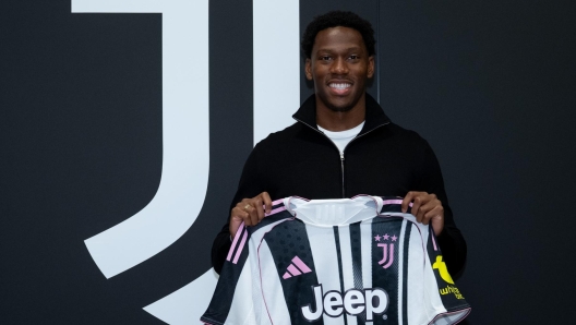 “Juventusi si sfidë për mua”, prezantohet David: Bëra zgjedhje të natyrshme, jam i lumtur