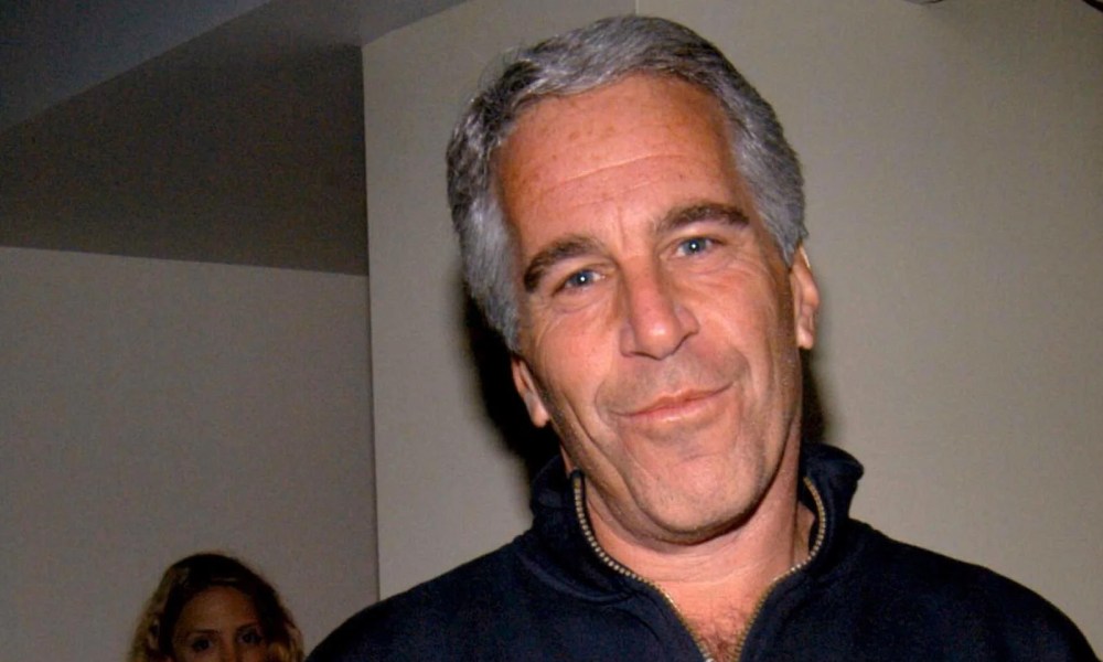 Kërkohet dëshmia e Maxwell/ Rihapen hetimet për Epstein, kërkohen emra të rinj të përfshirë