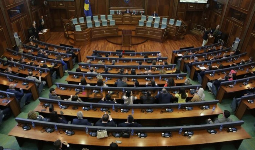 Kosova ende pa Kuvend të ri, dështon sërish seanca për të herë të 44-t