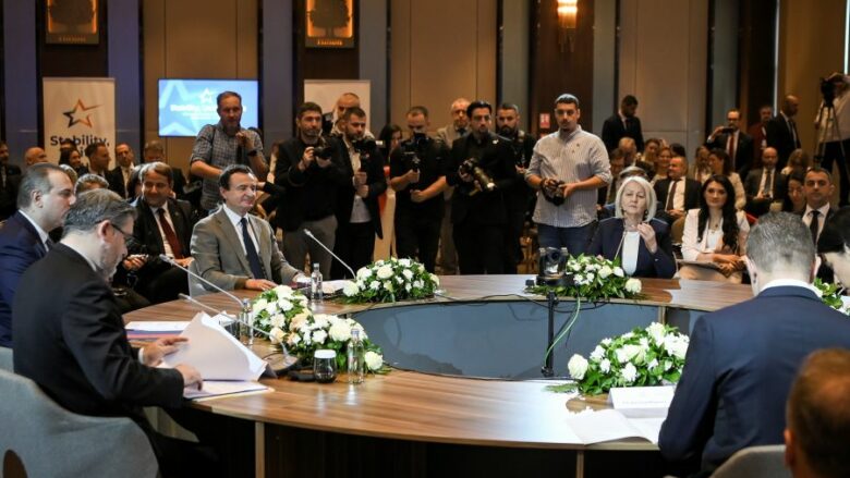 “Kosovës t’i garantohet qasje e barabartë”/ Samiti i lidërve të Ballkanit Perëndimor, Kurti në Shkup: Tre sektorë…