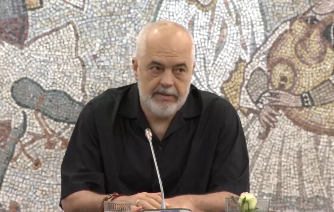 Kryeministri Rama: Në Theth janë goditur 40 ndërtime pa leje, nuk u hapet rrugë resorteve