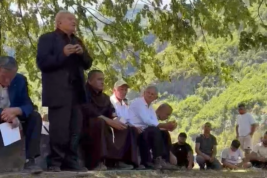 “Kullat i kemi mbrojtur me gjak”, ‘Kuvendi i Burrave’ në Theth kërkon dialog me Qeverinë