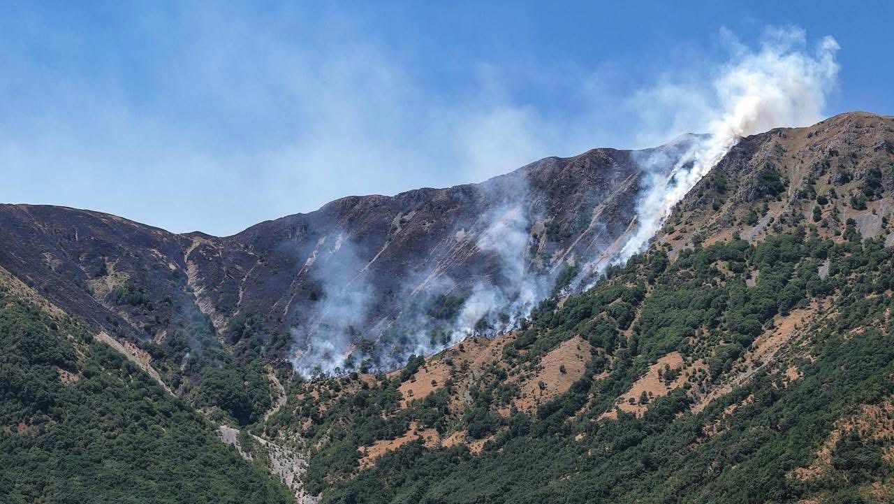 Kumbaro: 24 orë të vështira në Delvinë-Gjirokastër, rreziku drejt Fushëbardhës u shmang