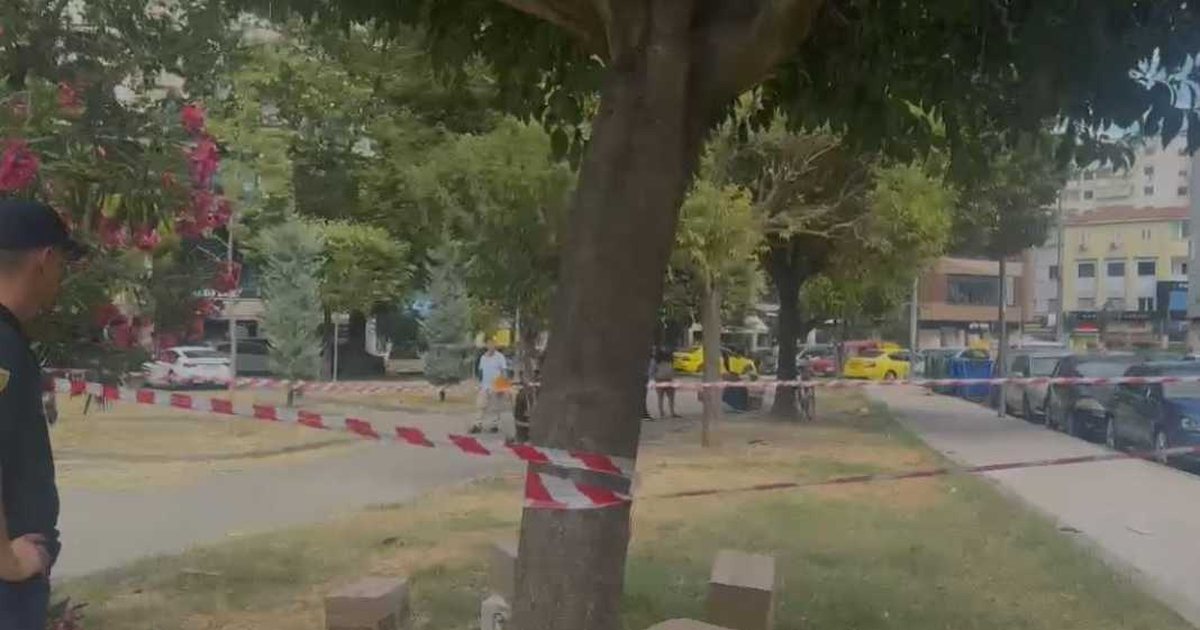 Loja e dominosë  ‘mollë’ sherri! Të moshuarit në Durrës konfliktohen me thika, plagoset njëri