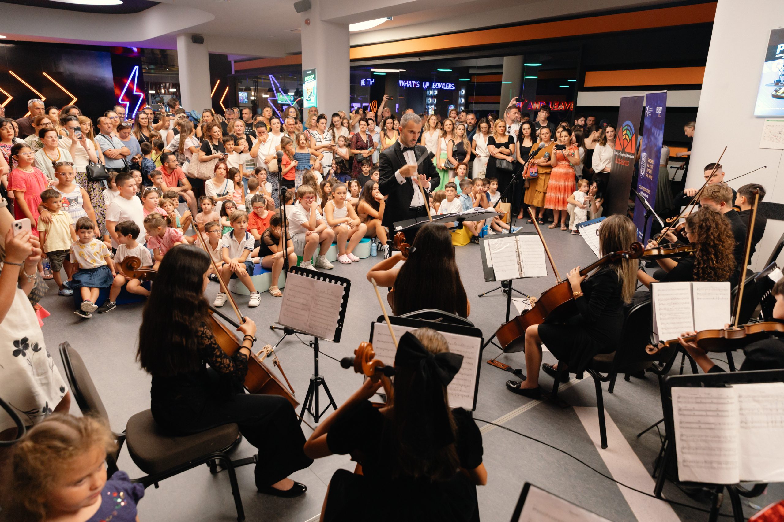 Magjia e muzikës klasike pushtoi zemrat e më të vegjëlve në Prishtinë