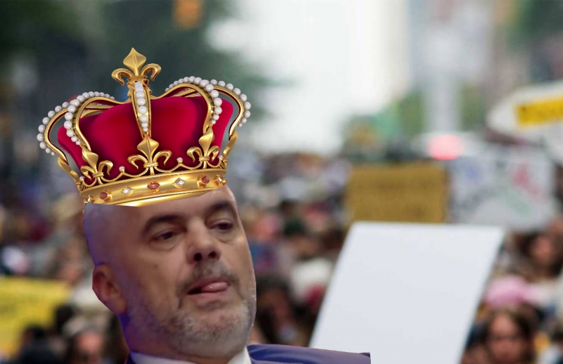 ‘Mbreti’ shqetësohet për problemet e qytetarëve! Ironia e Palokës: Ata nuk duan as ujë, as bukë dhe as drita…