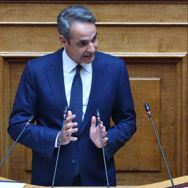 Mitsotakis: Çdo migrant që hyn ilegalisht në Greqi do të arrestohet