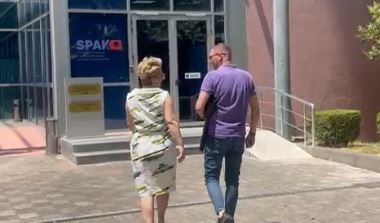 Monika Kryemadhi paraqitet në ambjentet e SPAK, zbulohet arsyeja