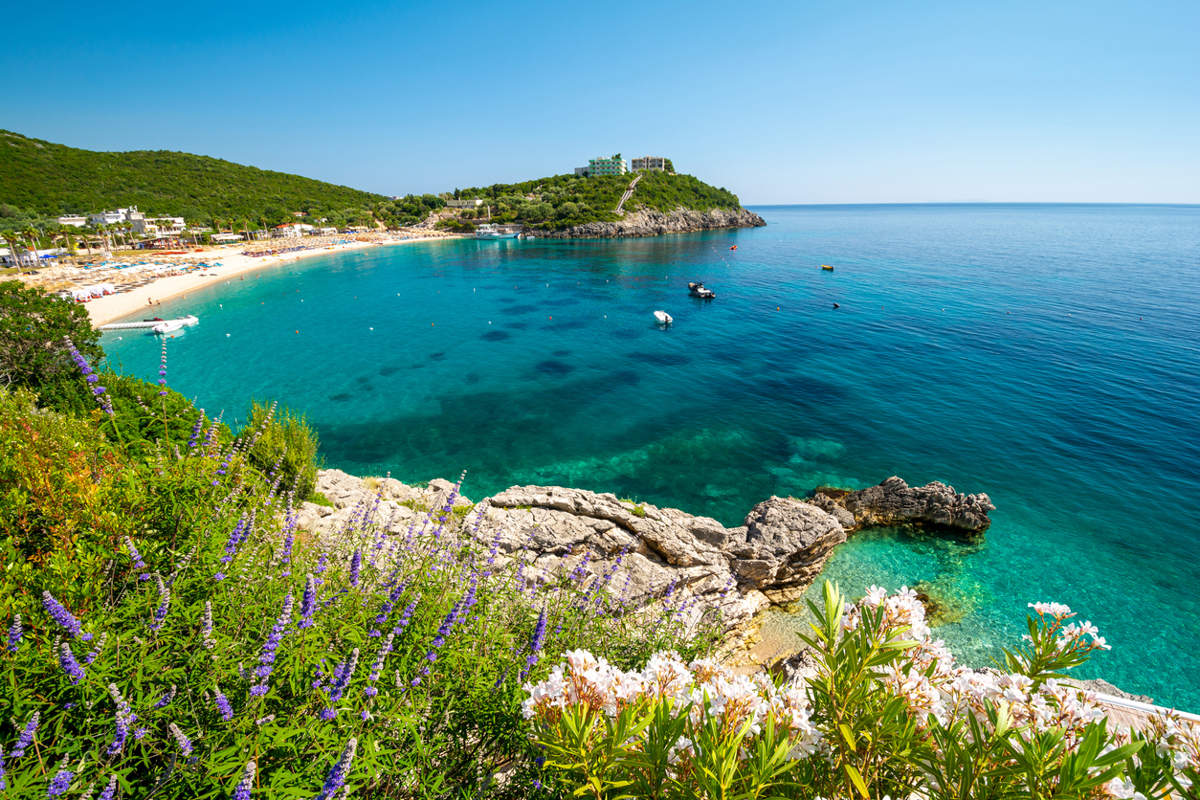 “National Geographic”: Plazhet e Shqipërisë që do të shkëlqejnë këtë verë