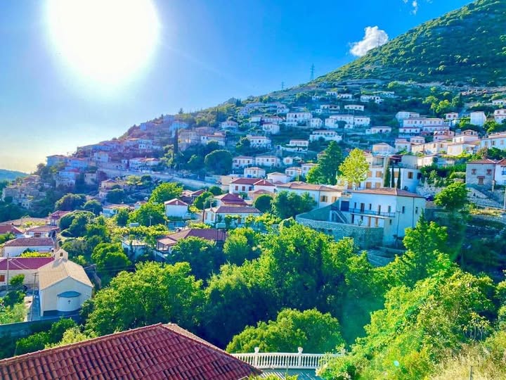 National Geographic: Riviera Shqiptare mbetet perfekte për një udhëtim me makinë