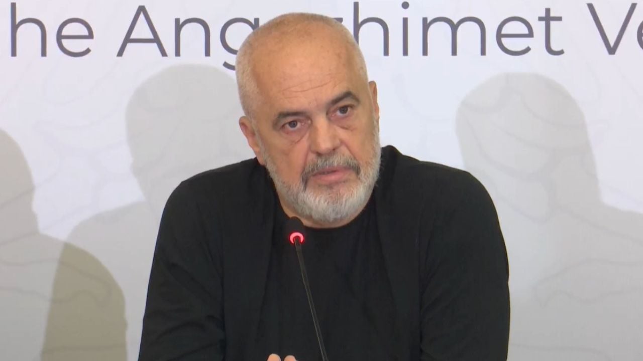 “Ndërtimi 500 metër mbi kokën e Ermal Dredhës, si nuk e pa?”/ Rama i ashpër me kryebashkiakun e Vlorës: Nga kantierët, e kanë bërë detin Jon si lumi i Lanës