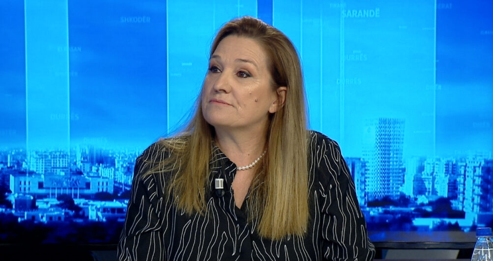 “Ne ja dhamë në tavolinë 12 mandate mazhorancës”/ Deputetja shpreh kritika të ashpra: Jeta parlamentare u helmua…