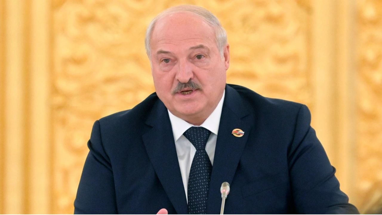 Në prag të ditës së pavarësisë së Bjellorusisë, Lukashenko fal 16 të burgosur