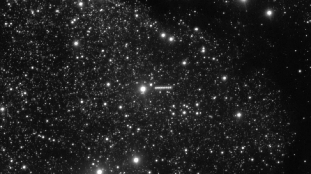 Nga thellësia e universit në teleskopët tanë: Kometa që mund të ndryshojë gjithçka