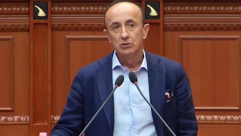 “Nuk dal nga këtu si servil apo lëpirës”, Dash Sula fjalim lamtumire në Kuvend: Do jem zëri i atyre që besojnë tek unë