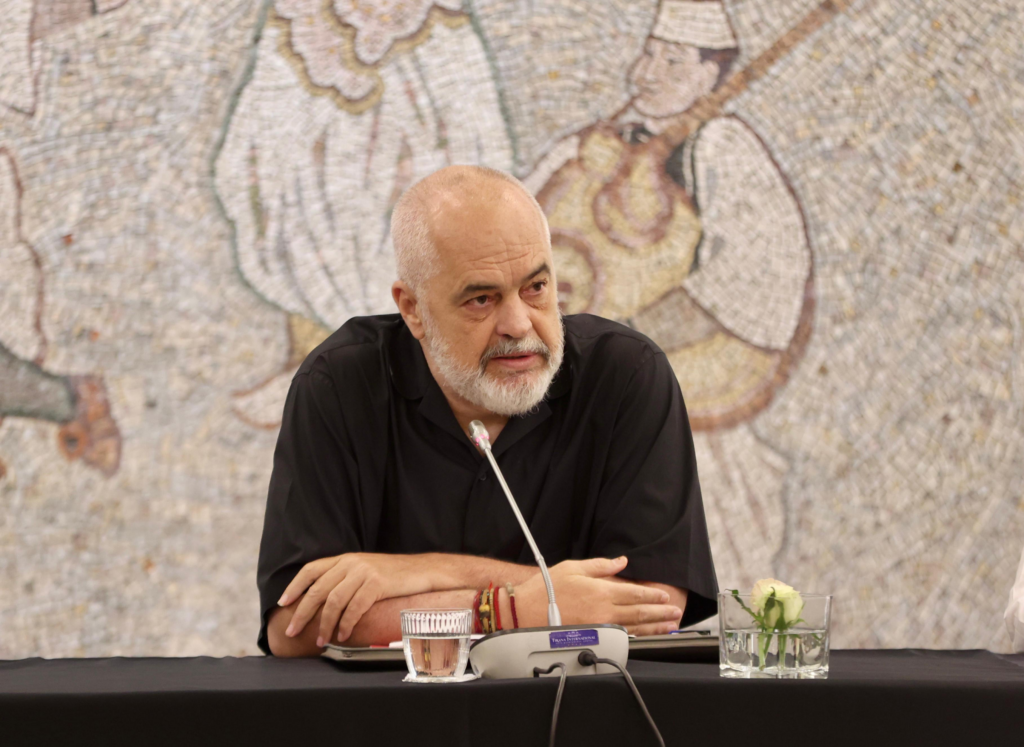 “Pastrim” në administratë dhe ndëshkim për abuzuesit me e-Albania. Zbulohen porositë e Ramës në takimin e Tiranës