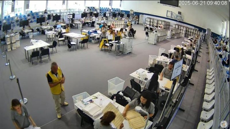 Përfundon rinumërimi në Fier/ Zegjine Çaushi humbet mandatin, Madrita Bardho fiton me 10 vota më shumë