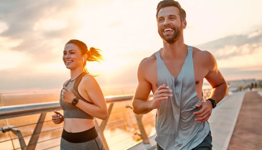 Përmirësoni shëndetin tuaj vetëm në 1 minutë! Ushtrimi që do t’ju ndihmojë