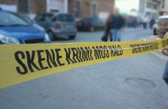 Përplasje e trefishtë në Prishtinë–Pejë/ 9 persona përfundojnë në spital