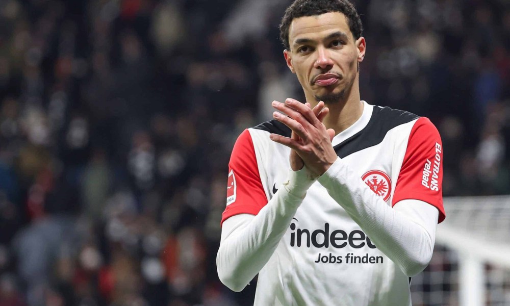 “Pista” Isak bie, Liverpool parakalon Man. United dhe arrin marrëveshje me talentin francez të sulmit