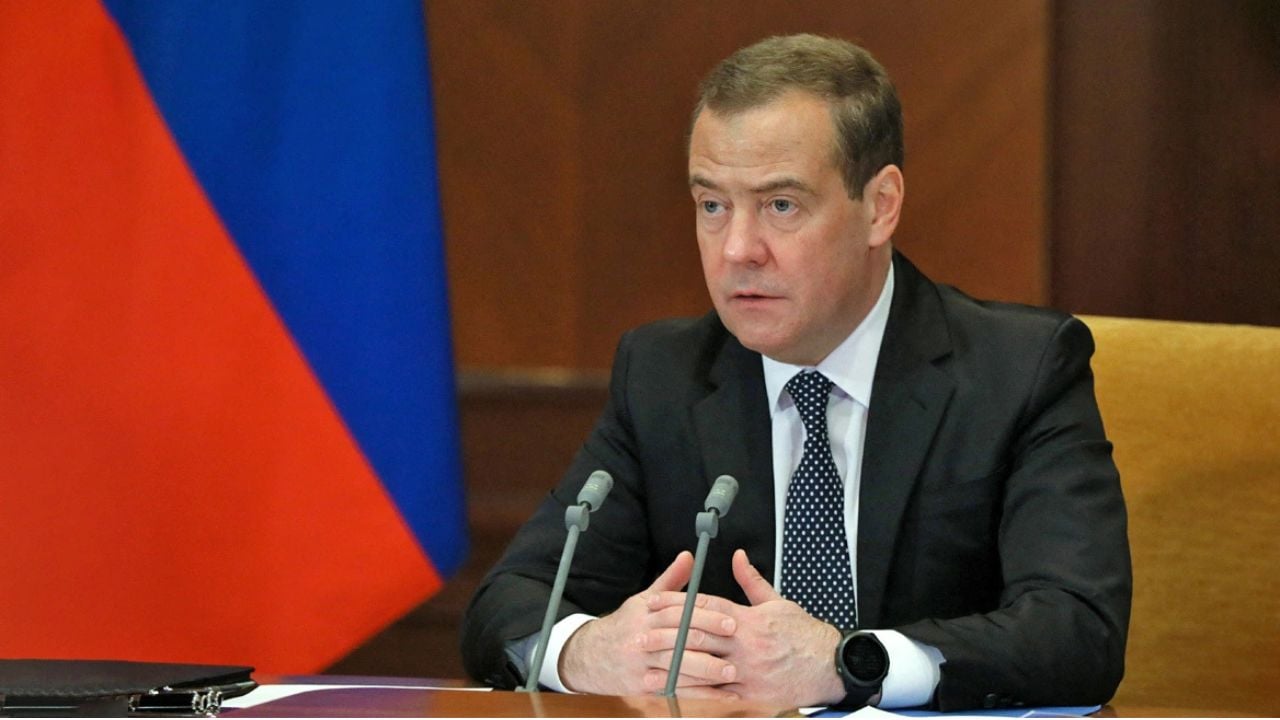 “Presidenti ynë nuk ka ndërmend të sulmojë NATO-n”, zyrtari i lartë rus: Perëndimi po zhvillon luftë në shkallë të plotë kundër Rusisë