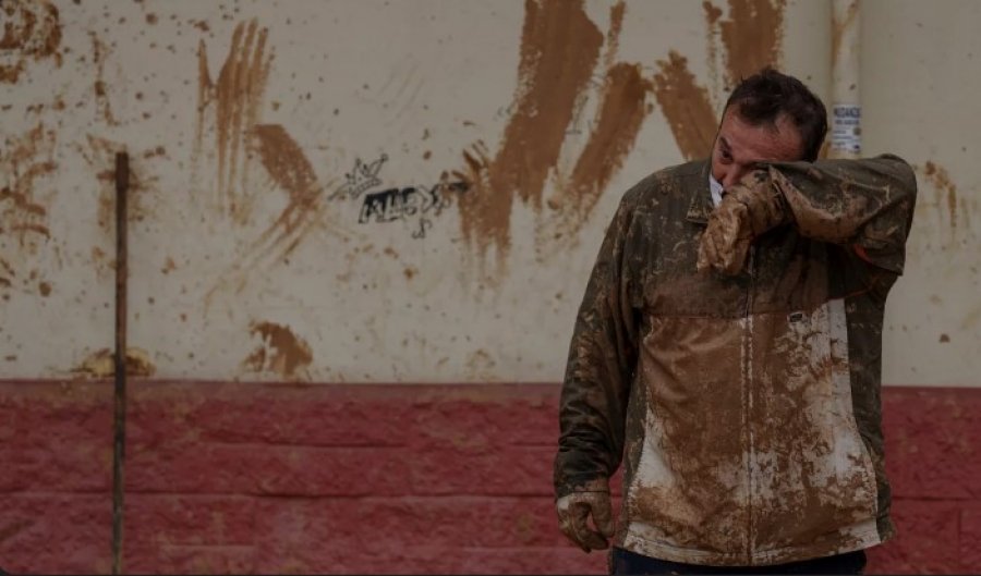 Protesta nëntë muaj pas përmbytjeve vdekjeprurëse në Valencia: Qytetarët kërkojnë dorëheqjen e Carlos Mazón