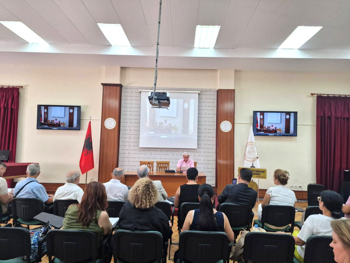 Prurjet shkencore në mendimin gjuhësor shqiptar, një konferencë në ASH