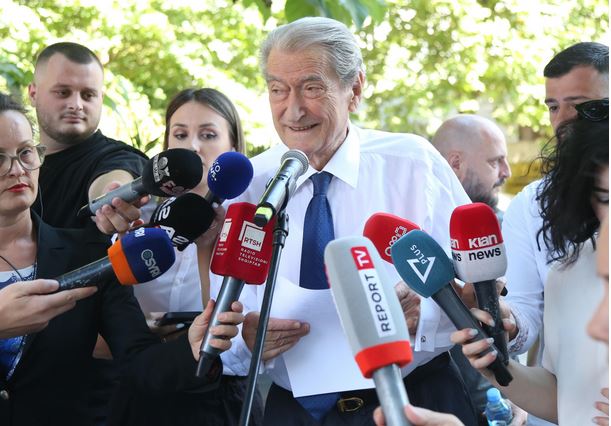 Pse nuk u paraqit seancën e parë të dosjes Partizani? Berisha zbulon arsyen dhe nëse do shkojë