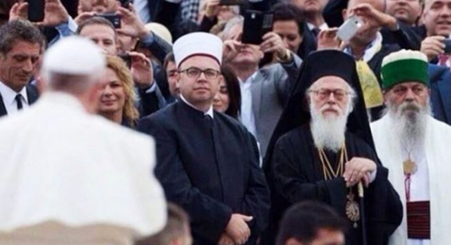 Qeveria hap thesin, 113 milionë lekë për komunitetet fetare