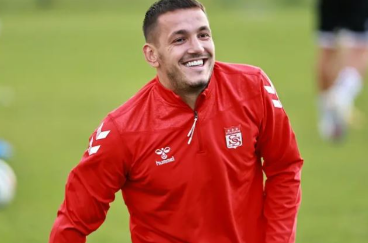 Rei Manaj drejt rikthimit në Serie A, ish-skuadra e interesuar për sulmuesin kuqezi