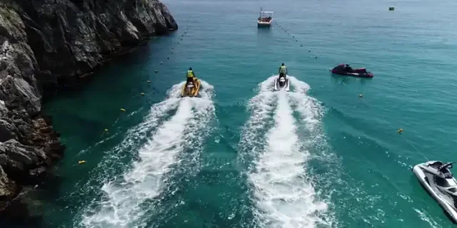 Rrezik në det/ Përplasen dy mjete lundruese në Golem, nis hetimi për ngjarjen