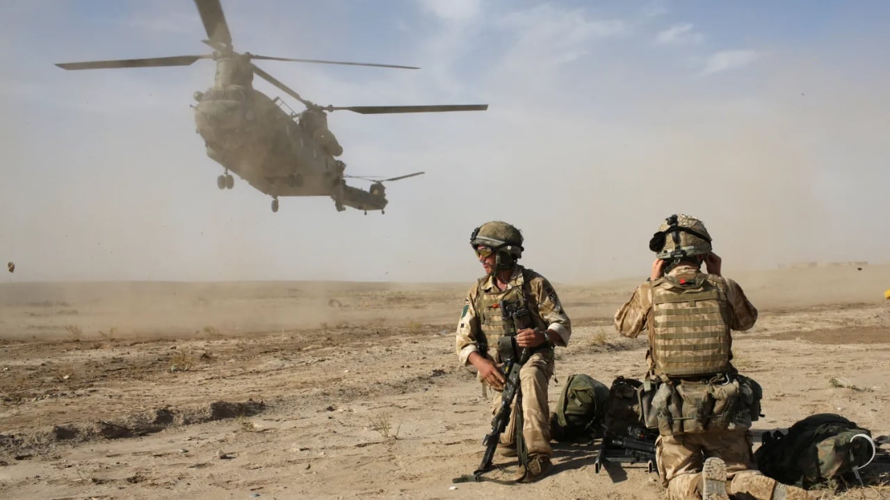 Rrjedhja e të dhënave trondit Britaninë, talebanët vrasin vëllanë e një ushtari afgan që punoi për Shërbimin Special Ajror