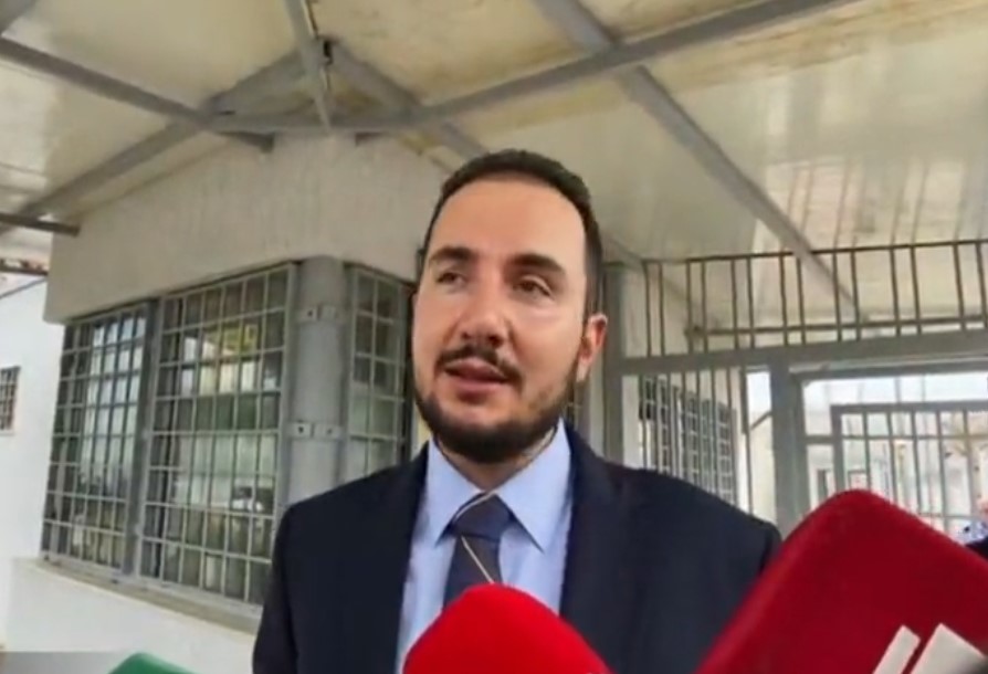 Salianji del nga qelia: Burgosja ime ka qenë për arsye politike!