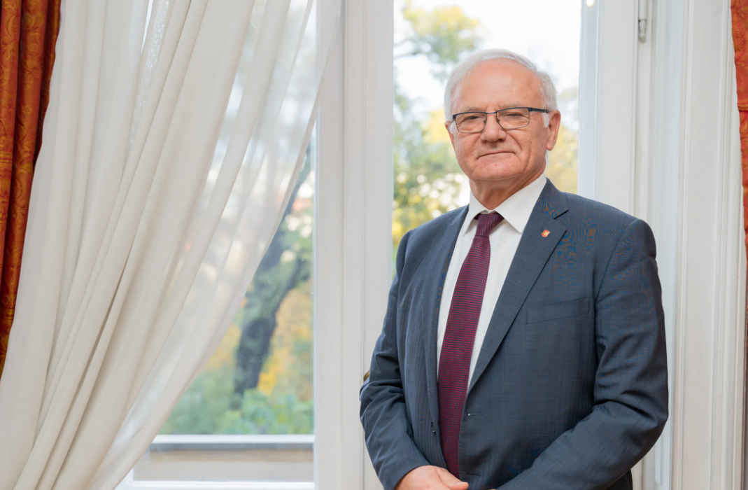 SHBA nuk komenton zgjedhjet në Shqipëri, Bimo: Udhëzimi i Rubios vendos administratën vetëm për interesat amerikane