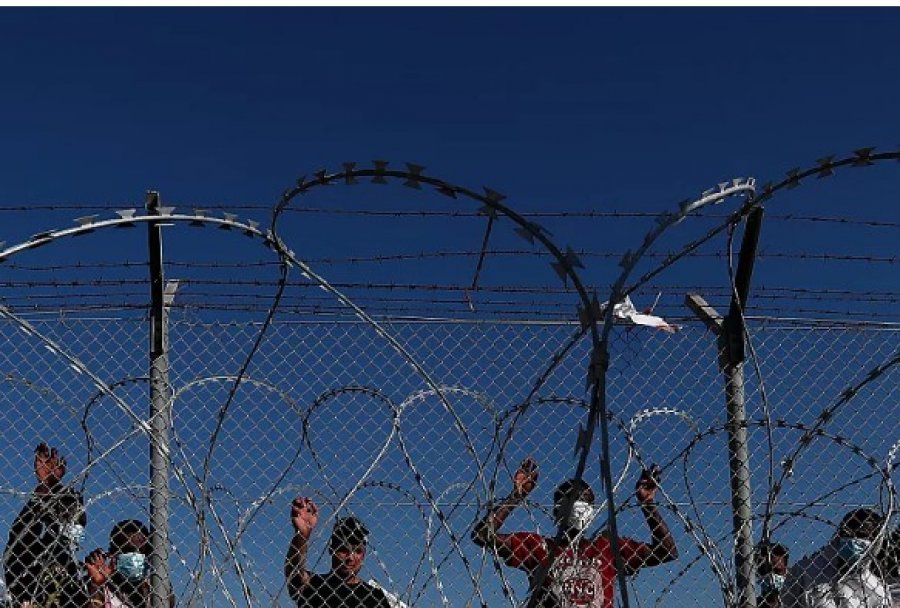 Shefja e OKB-së për migracionin: Kufijtë e shtrënguar dhe shkurtimet e ndihmave mund të rrezikojnë më shumë paqëndrueshmëri