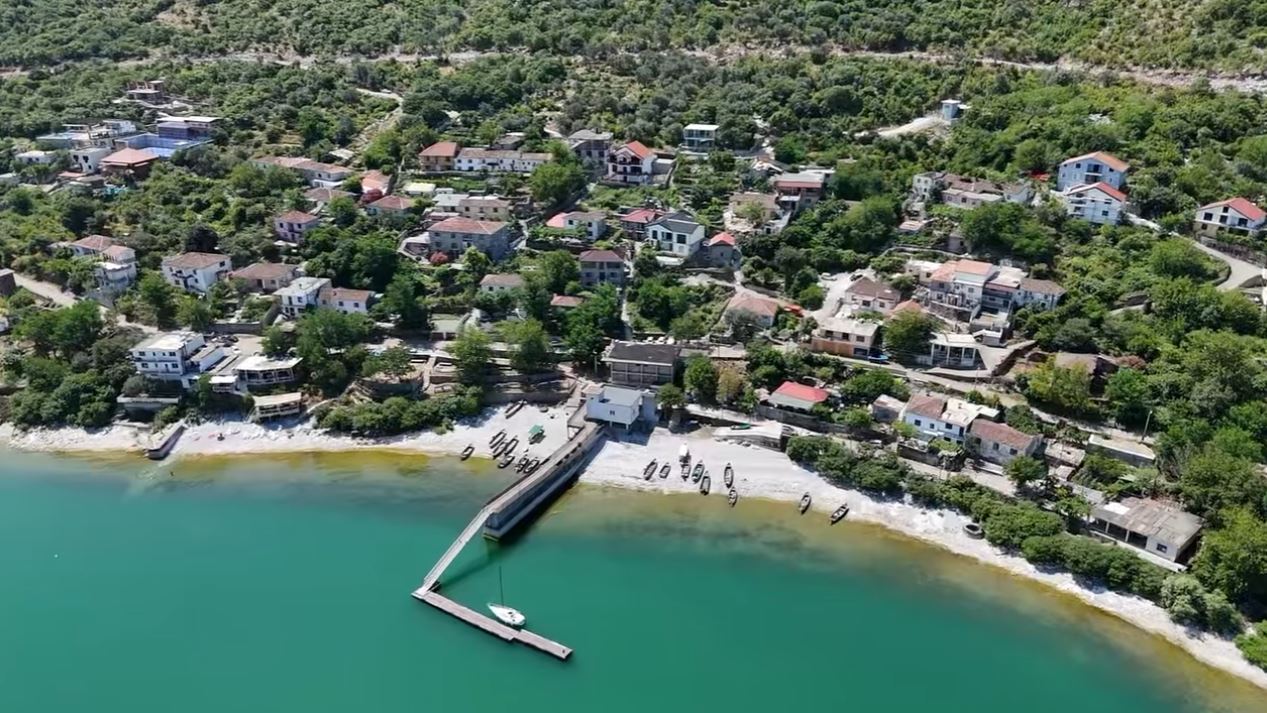 Shiroka dhe Zogajt, kjo mahnitje që shpërfaq magjishëm si një solemnitet bukurish Liqeni i Shkodrës