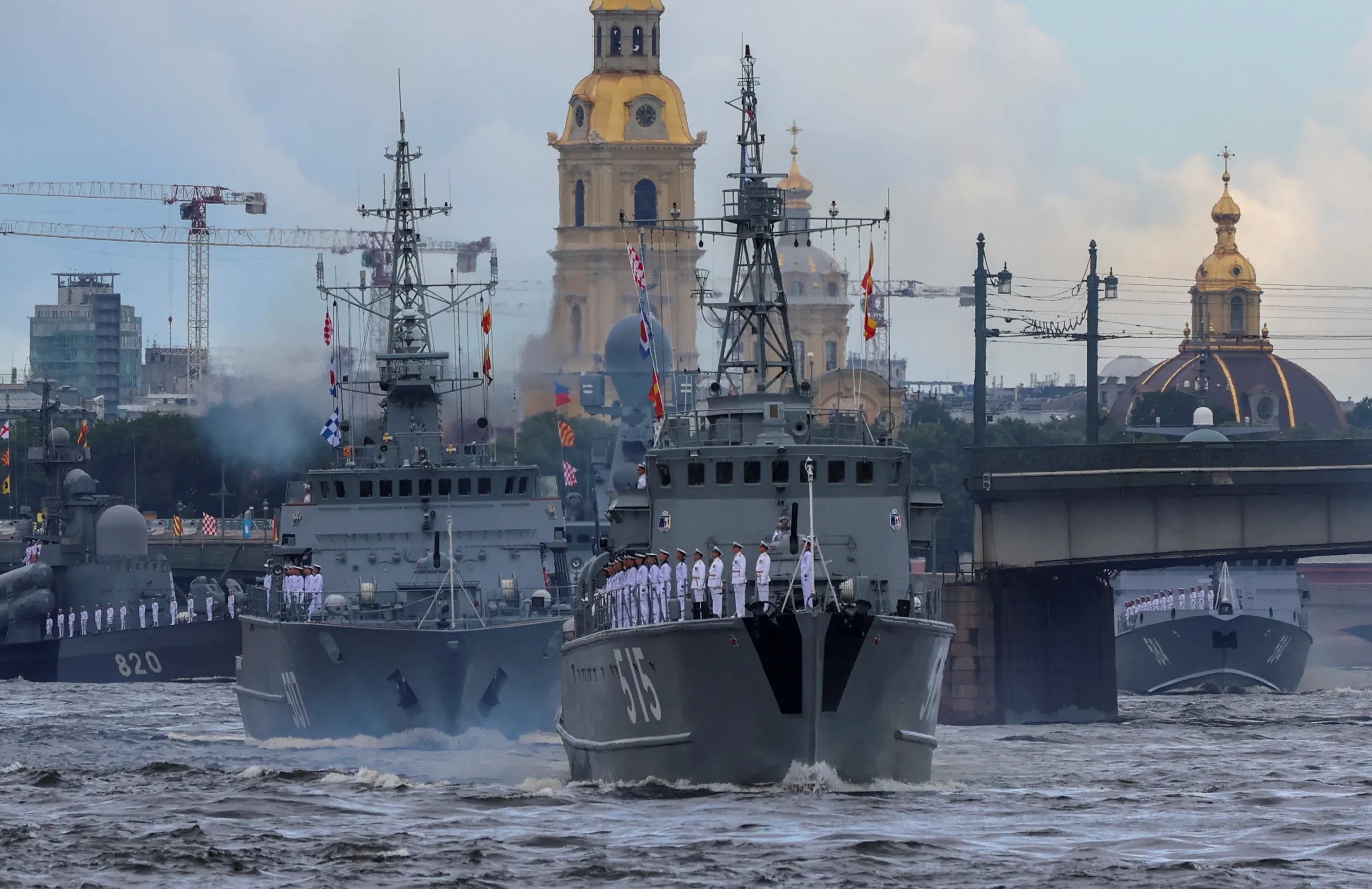 Shqetësimet për sigurinë, anulojnë paradën vjetore të Ditës së Marinës në Shën Petërburg