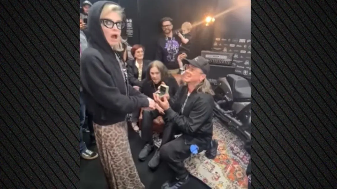 Sid Wilson i propozon martesë Kelly Osbourne në koncertin e fundit të babait të saj