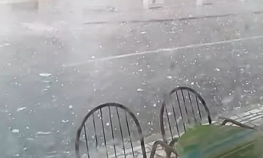 Stuhia godet fuqishëm Bosnjen, dëme të mëdha në pak minuta