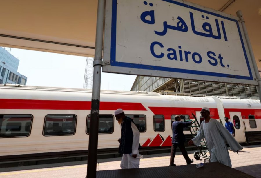 Sudanezët nisin kthimin nga Egjipti mes shpresës për stabilitet në atdhe