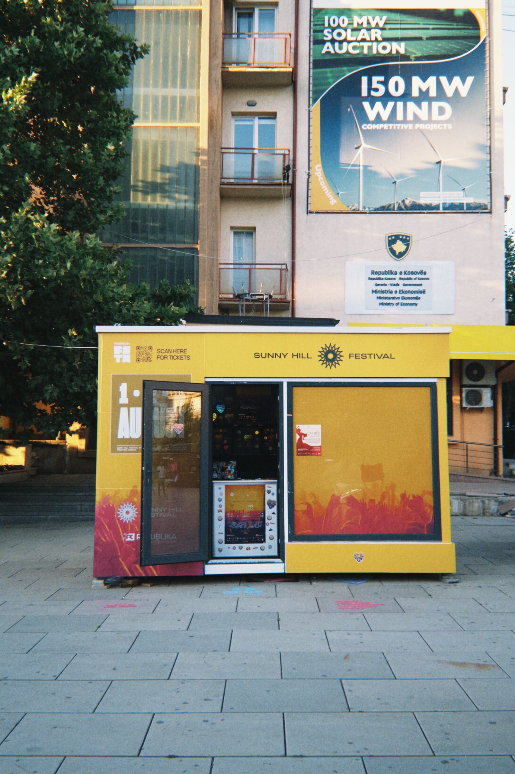 Sunny Hill Festival me pikë të shitjes së biletave në sheshin Zahir Pajaziti
