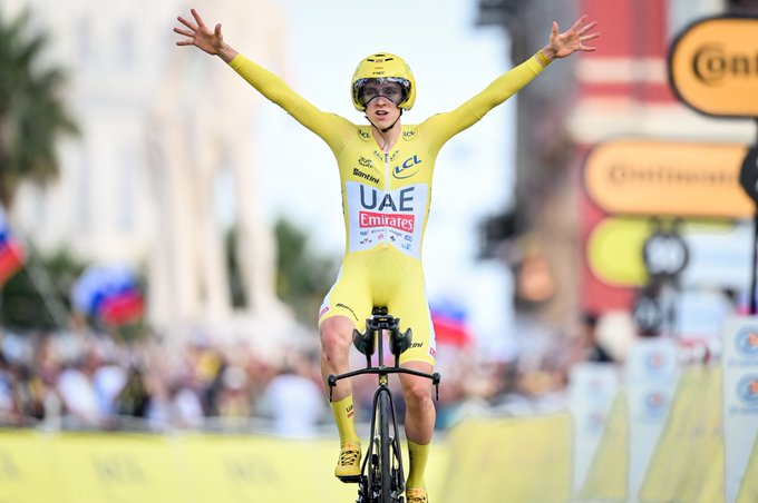 Tadej Pogaçar triumfon në Tour de France, Vut van Aert princi i Parisit
