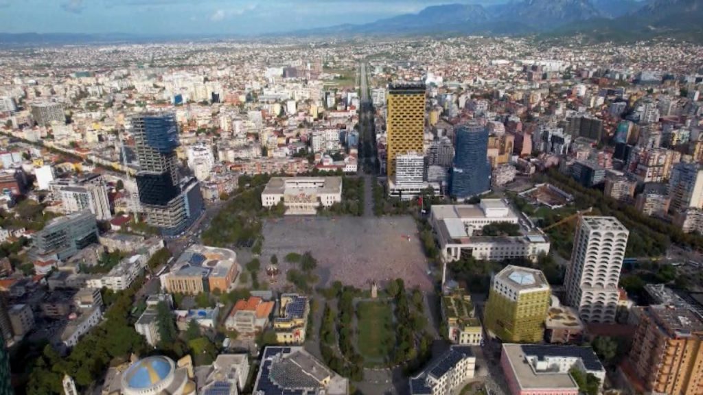 Taksa për pasuritë e paluajtshme në diskutim publik